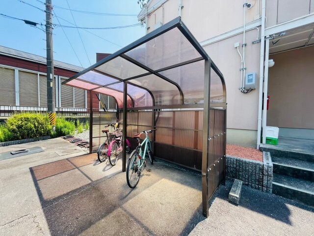 エイトスクウェア芳ヶ崎の物件外観写真