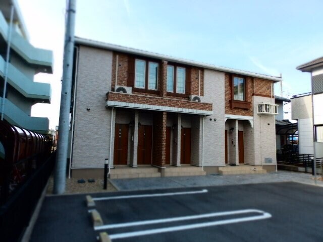 エム・シャトンの物件外観写真