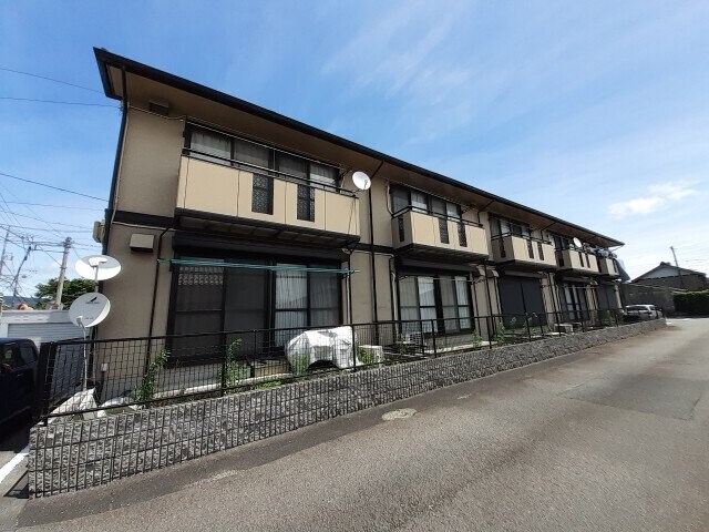 グランシャリオの物件外観写真