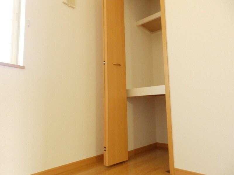 エトワール・シャンの物件内観写真