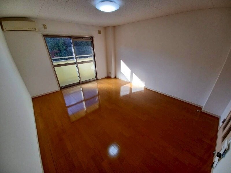 亀山マンションB棟の物件内観写真