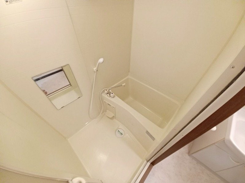 サンクチュアリー亀山の物件内観写真