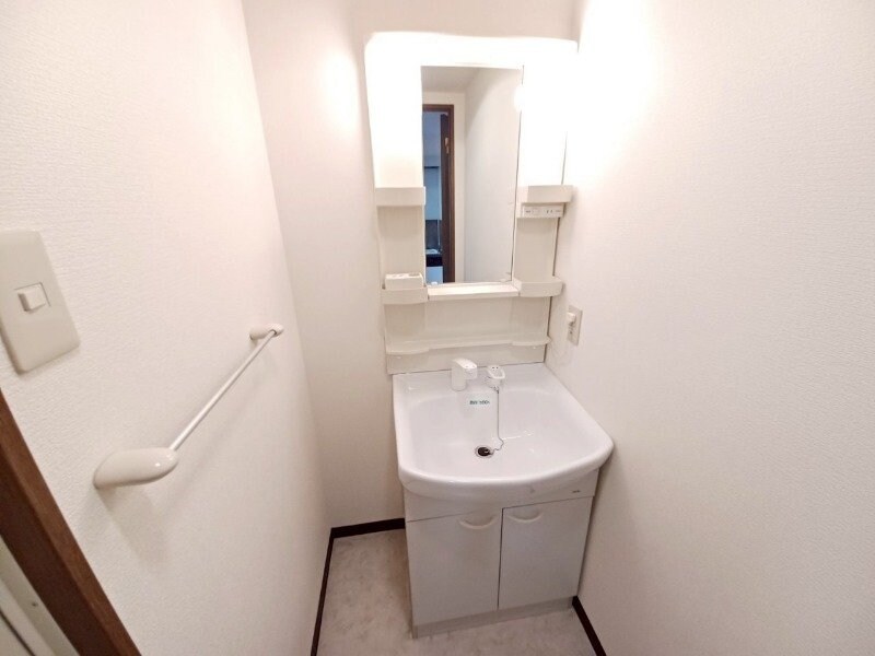 サンクチュアリー亀山の物件内観写真