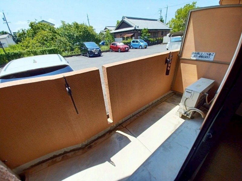 サンクチュアリー亀山の物件内観写真