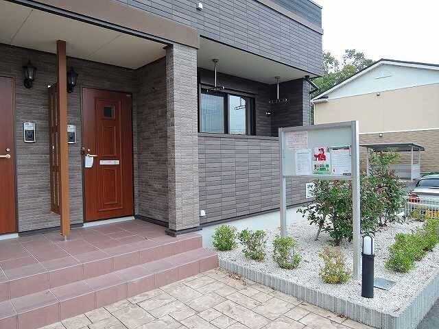 フォレスタ　ロヴィーネ　３の物件外観写真