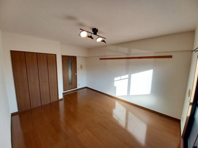 サンクチュアリー亀山の物件内観写真