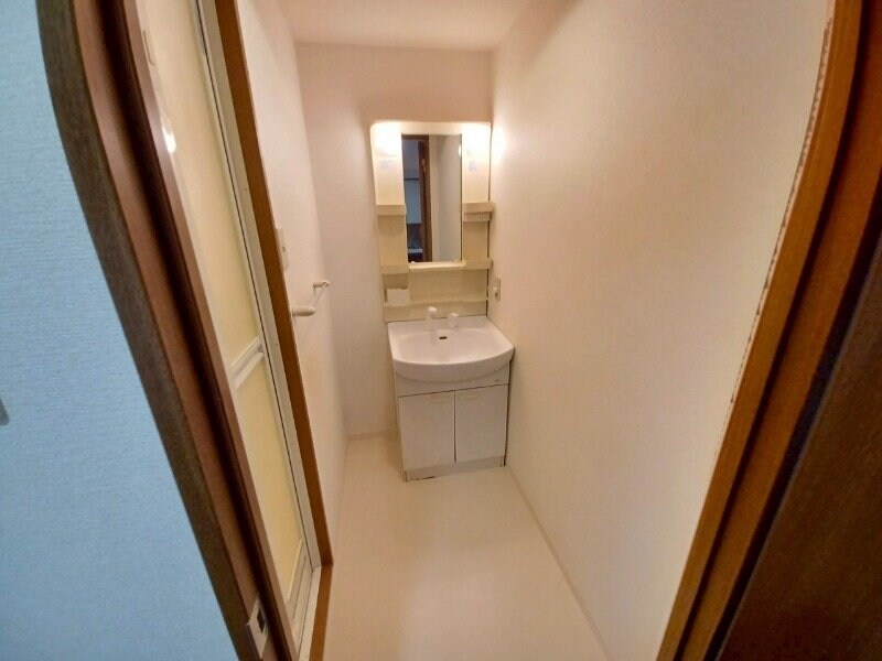 サンクチュアリー亀山の物件内観写真