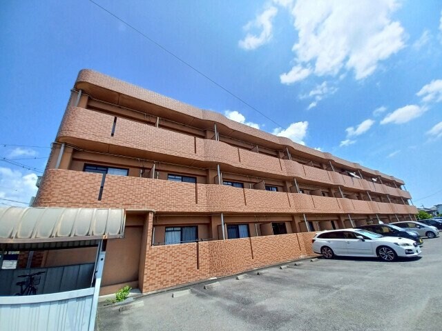 サンクチュアリー亀山の物件外観写真