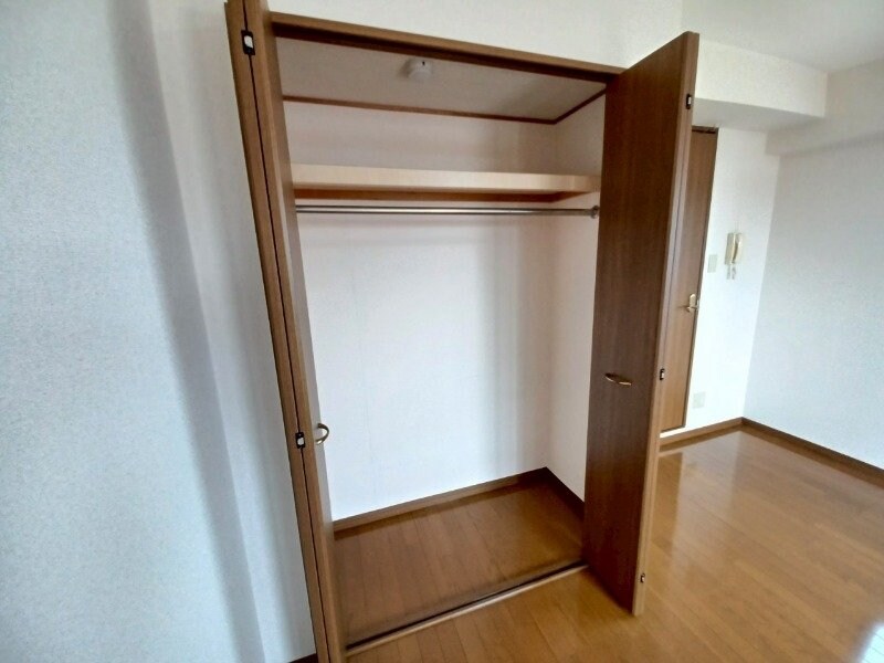 サンクチュアリー亀山の物件内観写真