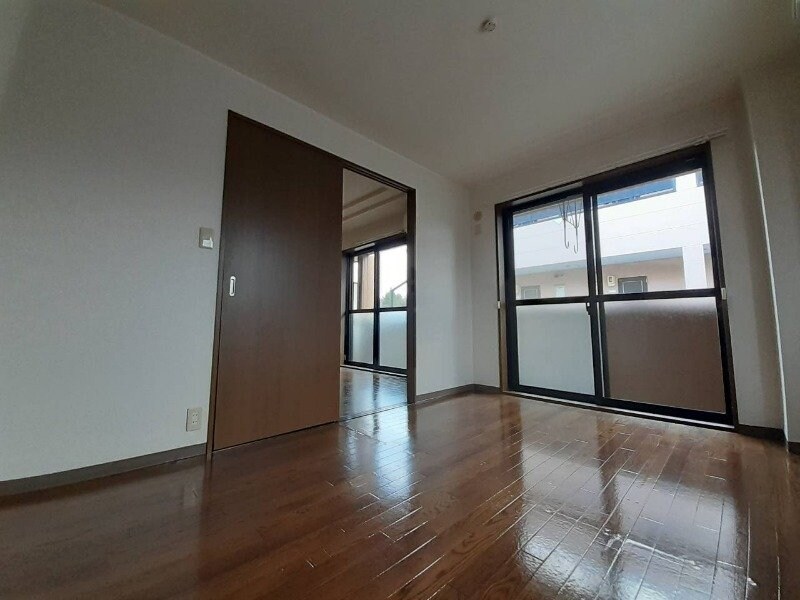 ヴィレッヂ　イツオの物件内観写真