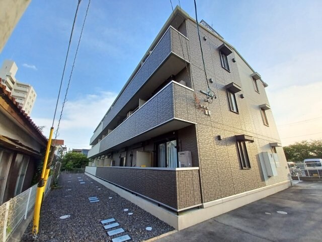 ガーネットの物件外観写真