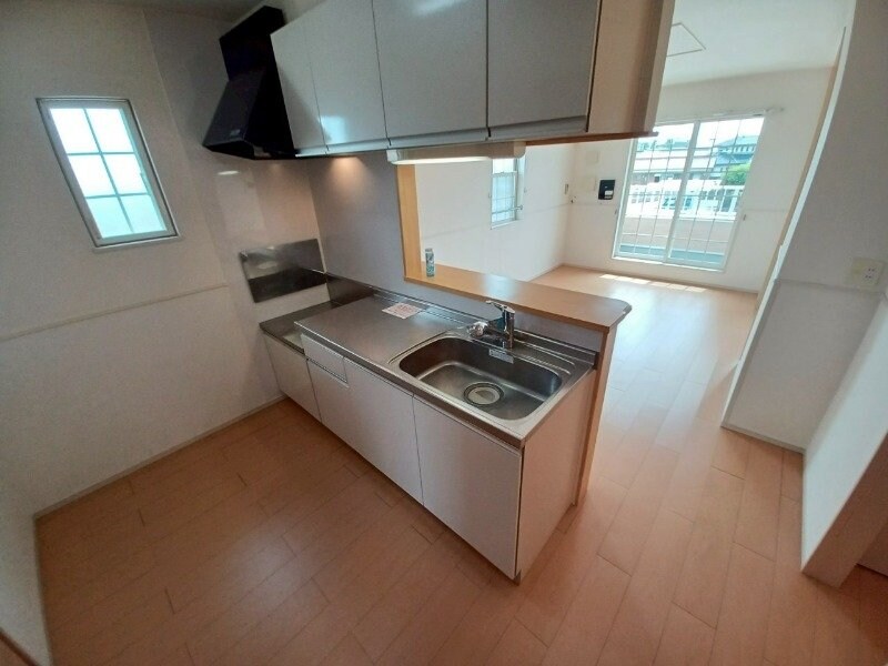 クリスタルコートの物件内観写真