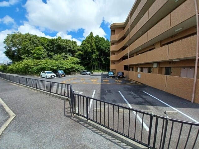 ＧＡＲＮＩＳＨ　Ⅱの物件外観写真