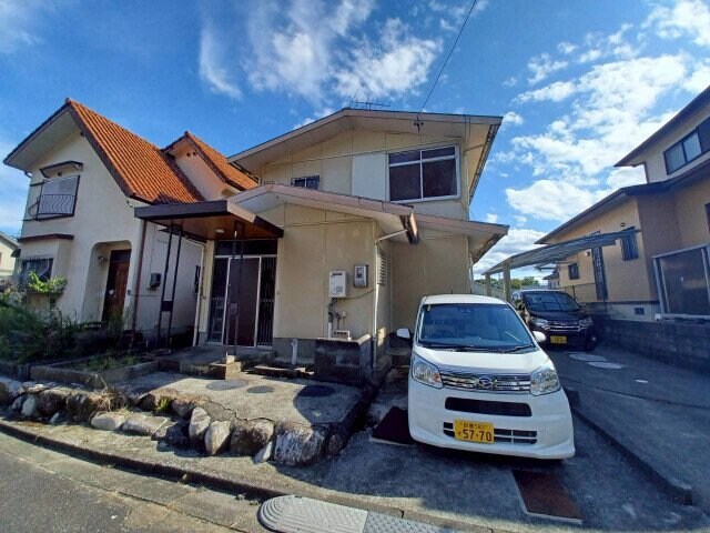 うぐいす台邸の物件外観写真