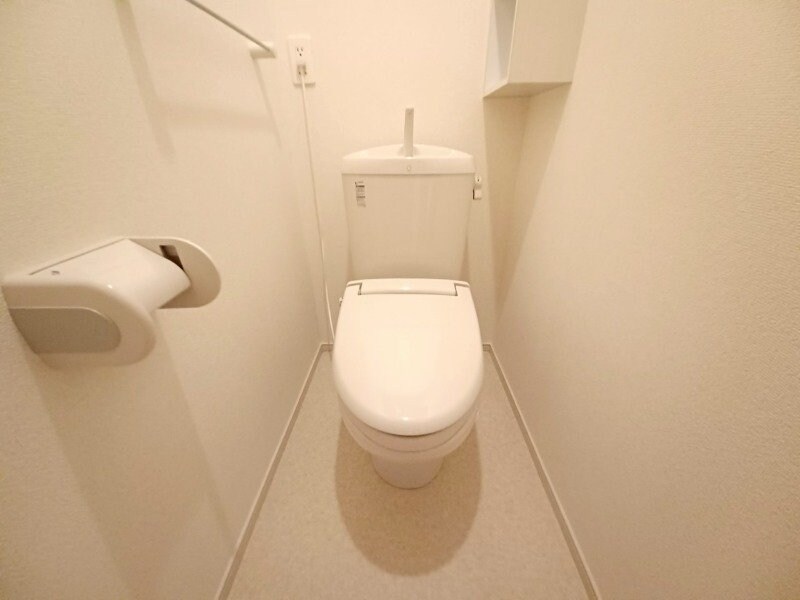 クリスタルコートの物件内観写真