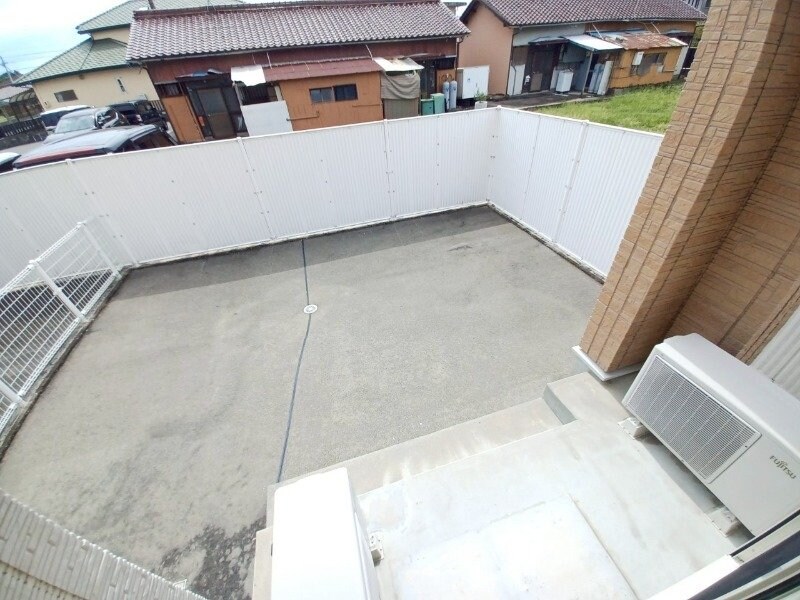 クリスタルコートの物件内観写真