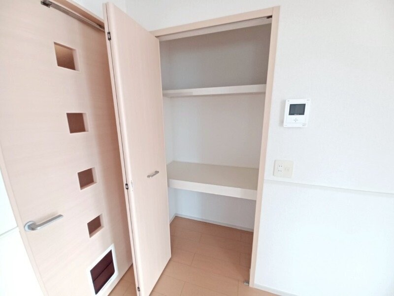 クリスタルコートの物件内観写真