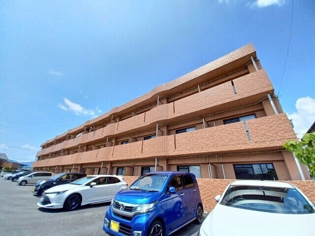 サンクチュアリー亀山の物件外観写真