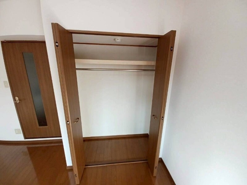 サンクチュアリー亀山の物件内観写真