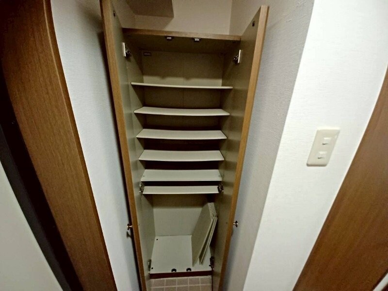 サンクチュアリー亀山の物件内観写真