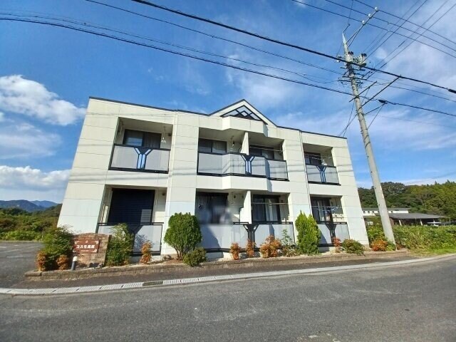 コスモ髙原の物件外観写真