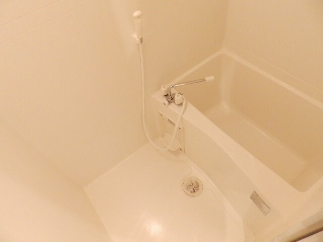 亀山マンションＡ棟の物件内観写真