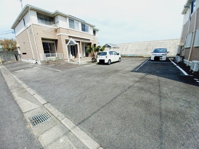 チアーズ　シャンパーニュの物件外観写真