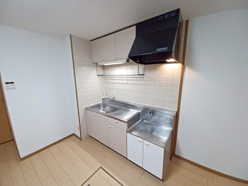 サ－フサイドサンシャイン　Ｓ棟の物件内観写真