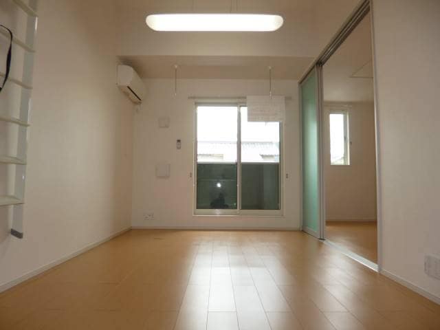 ミルキーウェイＢの物件内観写真