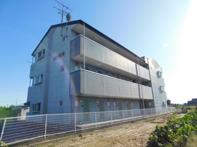 ＲＥＶＥＵＲの物件外観写真