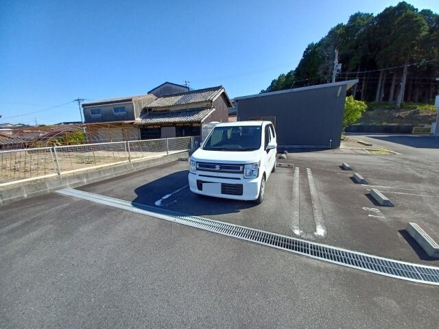 鈴鹿サーキット稲生駅 徒歩4分 1階の物件外観写真