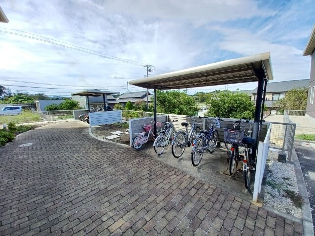 鈴鹿サーキット稲生駅 徒歩4分 1階の物件外観写真