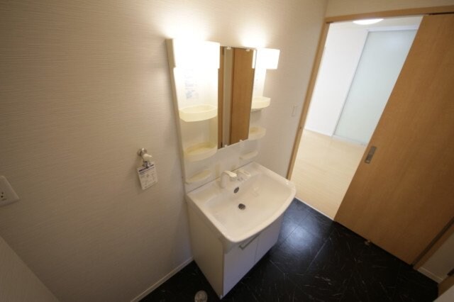 鈴鹿サーキット稲生駅 徒歩4分 1階の物件内観写真