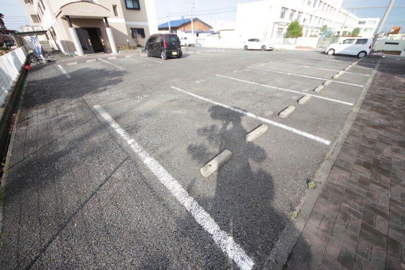 長太ノ浦駅 徒歩8分 1階の物件外観写真