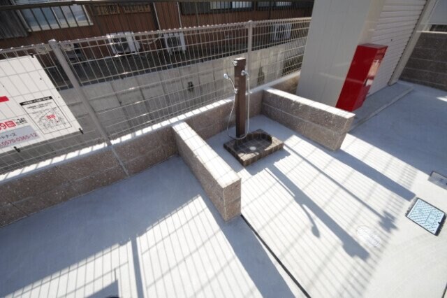 長太ノ浦駅 徒歩3分 2階の物件外観写真