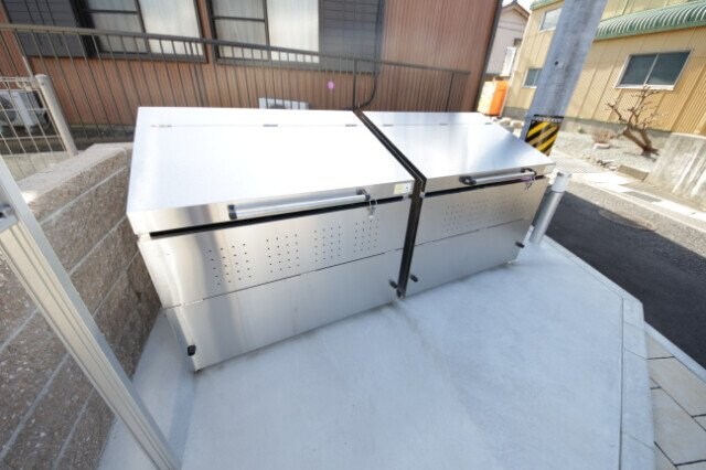 長太ノ浦駅 徒歩3分 2階の物件外観写真