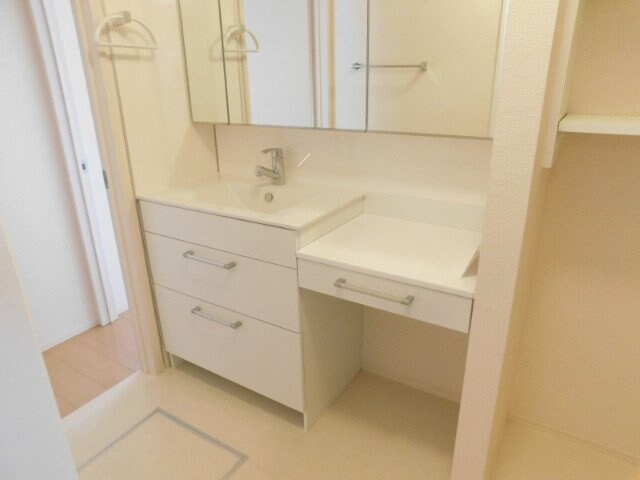 平田町駅 バス11分  三交バス・野田下車：停歩13分 2階の物件内観写真