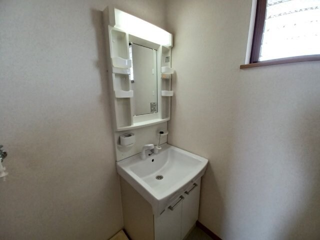 伊勢若松駅 徒歩10分 1階の物件内観写真