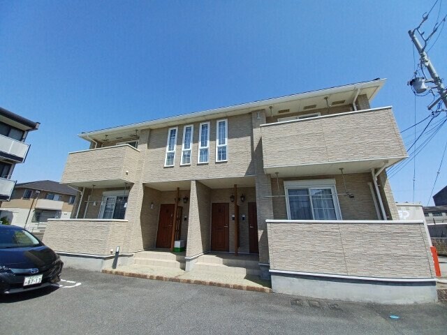 マハロⅠの物件外観写真