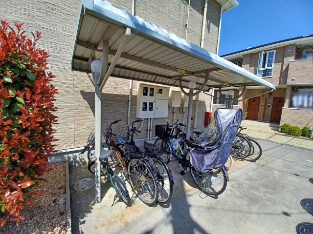 マハロⅠの物件外観写真