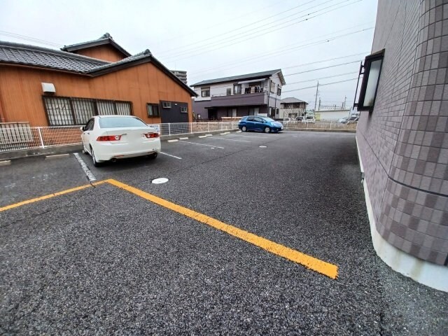 ファーストの物件外観写真