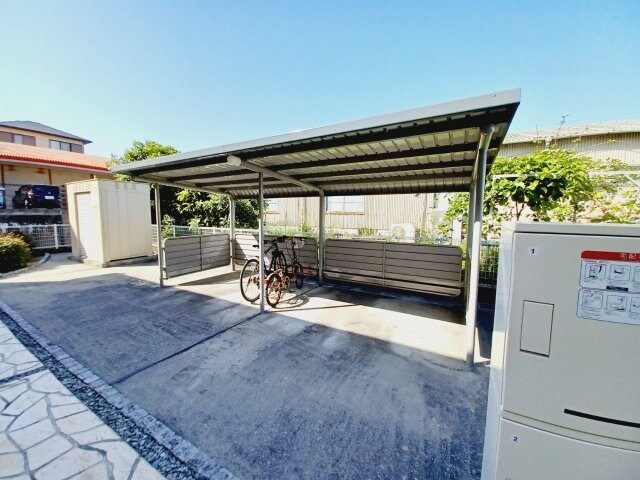 イエローフォレストの物件外観写真