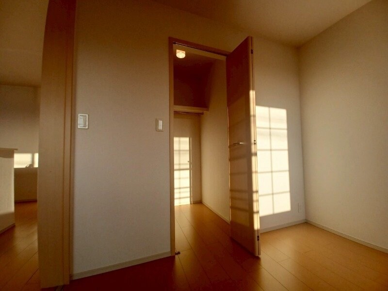 カーザ　ソル　レヴェンテ　Ａの物件内観写真