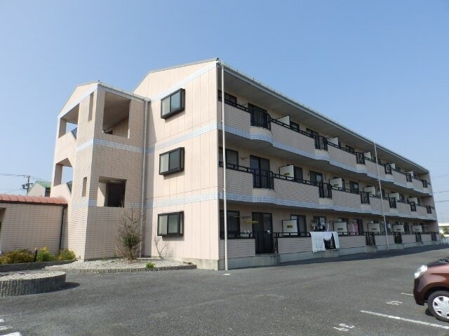 ファミーユ・レイの物件外観写真