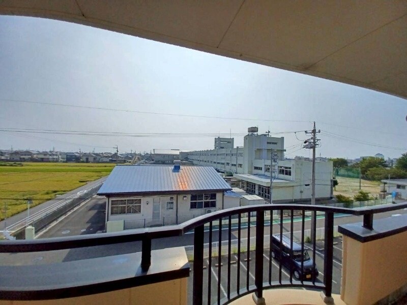 ファミーユ・レイの物件内観写真