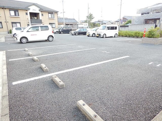 オーシャンビュー若松 B棟の物件外観写真