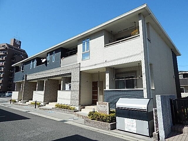 プリーズ　ライフの物件外観写真