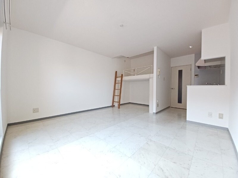 ウッドベルスクエアA棟の物件内観写真