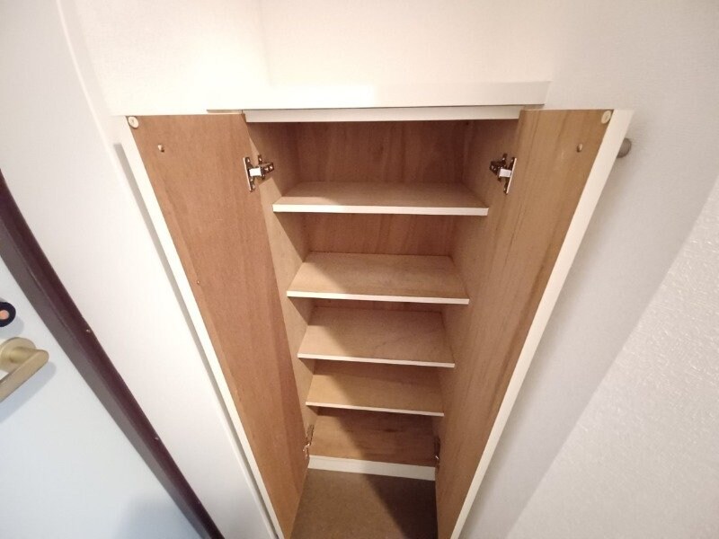 ウッドベルスクエアA棟の物件内観写真