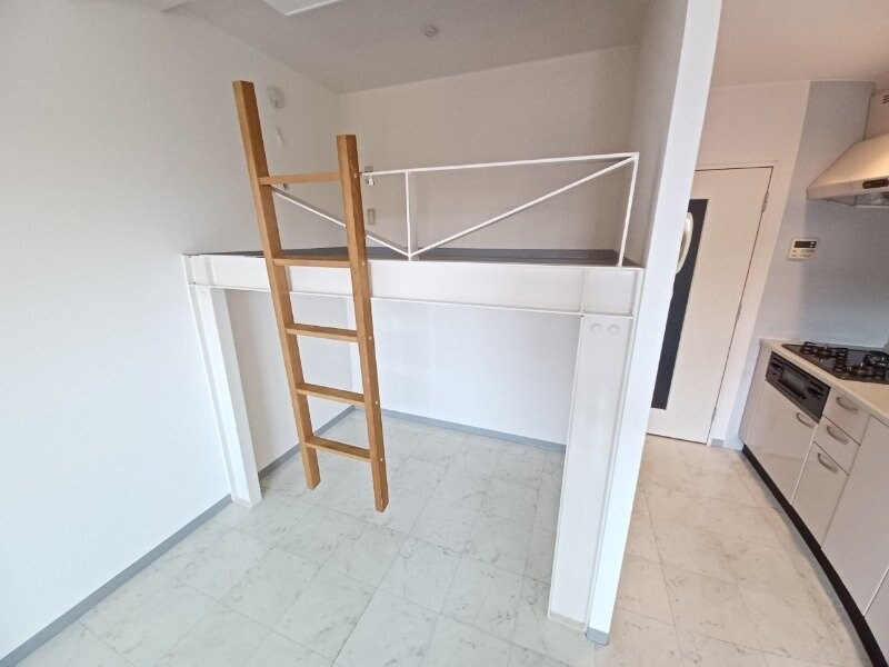 ウッドベルスクエアA棟の物件内観写真